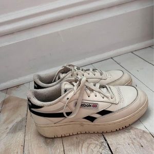 Reebok Classic Sneakers